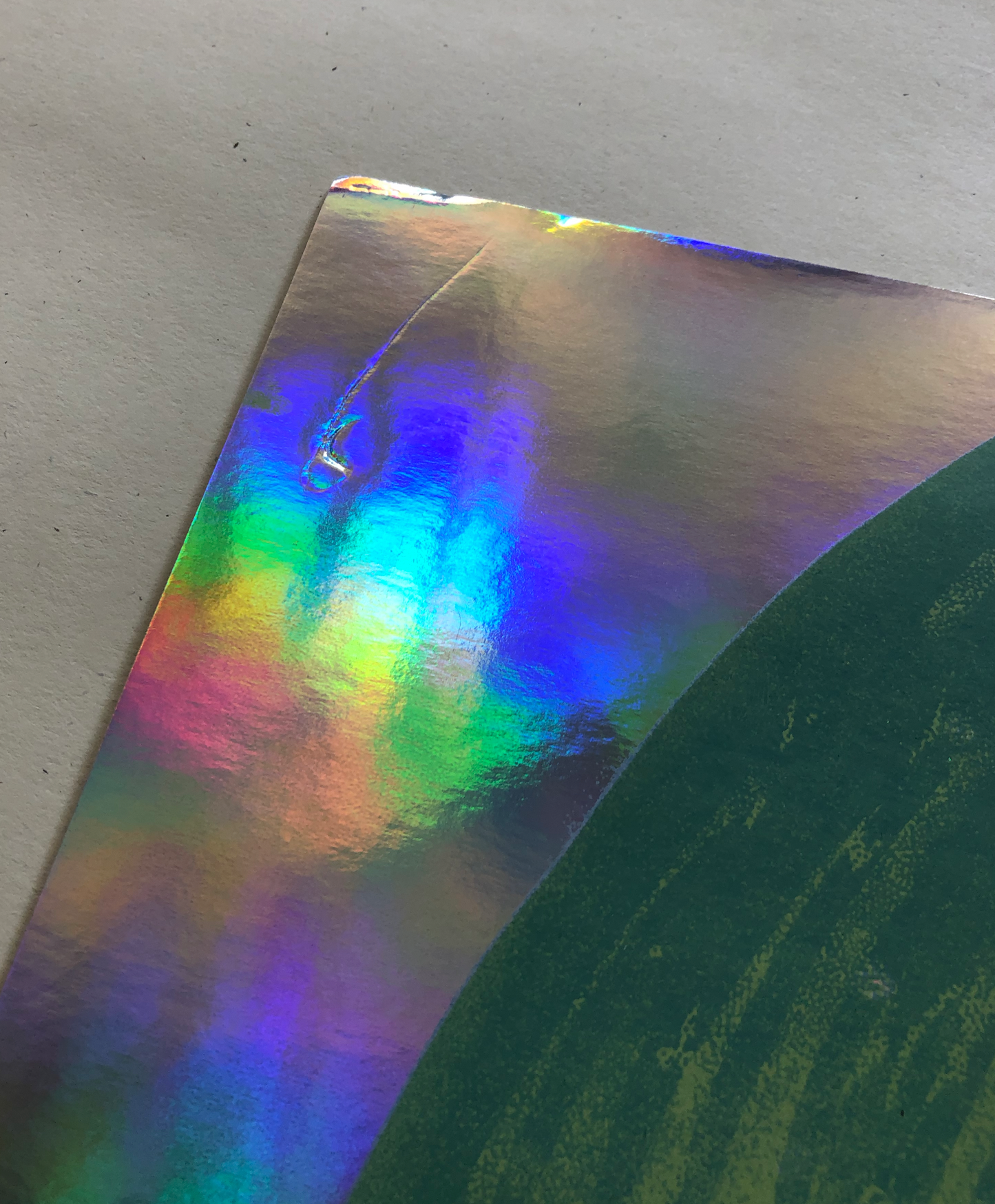 Avett FL Rainbow Foil - Scratch & Dent